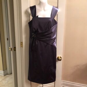 Elegant Grey Sleeveless Dress